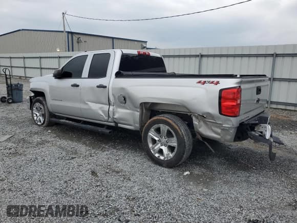 ✅ 2019 Chevrolet Silverado 1500 Custom • VIN: 2GCVKMEC2K1156798 • Lot: 67658565. Wystawiony na Copart z przebiegiem 94 421 mil. Bezpłatny archiwum sprzedaży aukcyjnych z USA i szczegółowy raport historii pojazdu na DreamBid. Zdjęcie 2.