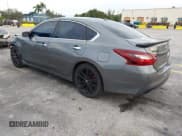 ✅ 2018 Nissan Altima SL • VIN: 1N4AL3AP5JC182311 • Lot: 43628576. Listed on IAAI with 117,950 mi. Free auction sales archive from the USA and detailed vehicle history report at DreamBid. Image 3.