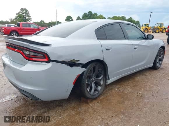 2020 Dodge Charger SXT с VIN 2C3CDXBG4LH241259, выставлен на аукционе IAAI как лот 43293970 с пробегом 53 950 миль миль и . История ставок и продаж доступна на DreamBid. Изображение 4.