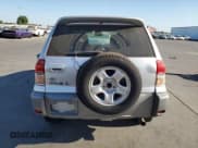 ✅ 2001 Toyota RAV4 • VIN: JTEGH20V110022598 • Лот: 70388725. Опубликован ранее на Copart с пробегом 178 269 миль. Бесплатный доступ к архиву аукционных продаж из США и подробный отчёт об истории автомобиля на DreamBid. Изображение 6.