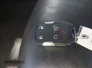 ✅ 2021 Chevrolet Silverado 1500 RST • VIN: 1GCUYEET2MZ127988 • Lot: 43469765. Wystawiony na IAAI z przebiegiem 58 960 mil. Bezpłatny archiwum sprzedaży aukcyjnych z USA i szczegółowy raport historii pojazdu na DreamBid. Zdjęcie 11.