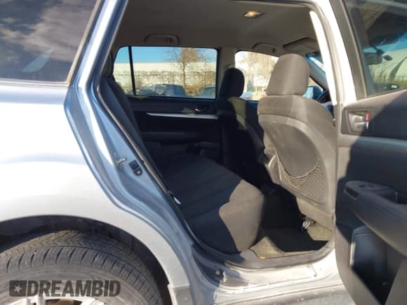 ✅ 2012 Subaru Outback Prem • VIN: 4S4BRBCC5C3239090 • Lot: 43664423. Listed on IAAI with 190,571 mi. Free auction sales archive from the USA and detailed vehicle history report at DreamBid. Image 8.