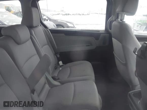 ✅ 2021 Honda Odyssey EX • VIN: 5FNRL6H56MB028779 • Lot: 43796865. Listed on IAAI with 299,640 mi. Free auction sales archive from the USA and detailed vehicle history report at DreamBid. Image 8.