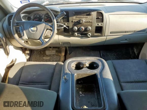 ✅ 2013 Chevrolet Silverado 2500HD Work Truck • VIN: 1GC1CVCG7DF231093 • Лот: 84637665. Опубликован ранее на Copart с пробегом 165 571 миль. Бесплатный доступ к архиву аукционных продаж из США и подробный отчёт об истории автомобиля на DreamBid. Изображение 8.