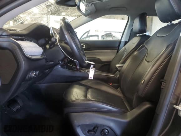 ✅ 2022 Jeep Compass Latitude Lux • VIN: 3C4NJDFB9NT219164 • Лот: 84041575. Опубликован ранее на Copart с пробегом 76 043 миль. Бесплатный доступ к архиву аукционных продаж из США и подробный отчёт об истории автомобиля на DreamBid. Изображение 7.