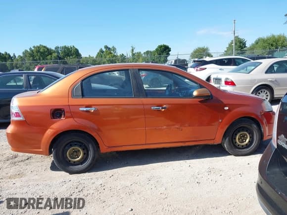✅ 2008 Chevrolet Aveo LT • VIN: KL1TG56688B082696 • Lot: 43095453. Wystawiony na IAAI z przebiegiem 137 861 mil. Bezpłatny archiwum sprzedaży aukcyjnych z USA i szczegółowy raport historii pojazdu na DreamBid. Zdjęcie 13.