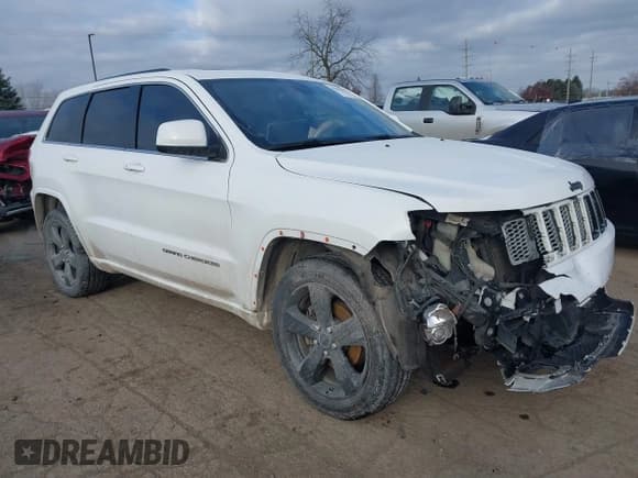 ✅ 2015 Jeep Grand Cherokee Laredo • VIN: 1C4RJEAG8FC721512 • Lot: 41090495. Listed on IAAI with 91,761 mi. Free auction sales archive from the USA and detailed vehicle history report at DreamBid. Image 1.