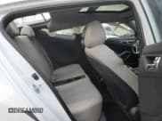 ✅ 2013 Hyundai Veloster w/Gray Int • VIN: KMHTC6AD9DU123900 • Lot: 79906394. Wystawiony na Copart z przebiegiem 103 950 mil. Bezpłatny archiwum sprzedaży aukcyjnych z USA i szczegółowy raport historii pojazdu na DreamBid. Zdjęcie 12.