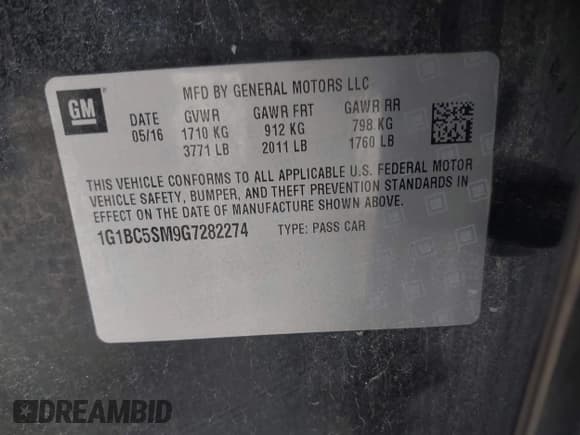✅ 2016 Chevrolet Cruze LS • VIN: 1G1BC5SM9G7282274 • Lot: 43467673. Wystawiony na IAAI z przebiegiem 123 315 mil. Bezpłatny archiwum sprzedaży aukcyjnych z USA i szczegółowy raport historii pojazdu na DreamBid. Zdjęcie 9.