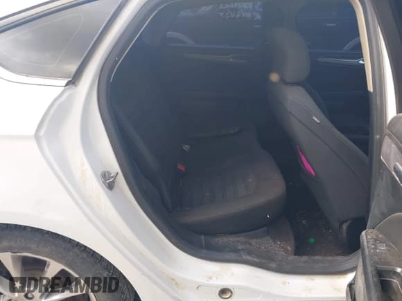 ✅ 2017 Ford Fusion SE • VIN: 3FA6P0H73HR346682 • Лот: 43746326. Опубликован ранее на IAAI с пробегом 238 098 миль. Бесплатный доступ к архиву аукционных продаж из США и подробный отчёт об истории автомобиля на DreamBid. Изображение 8.