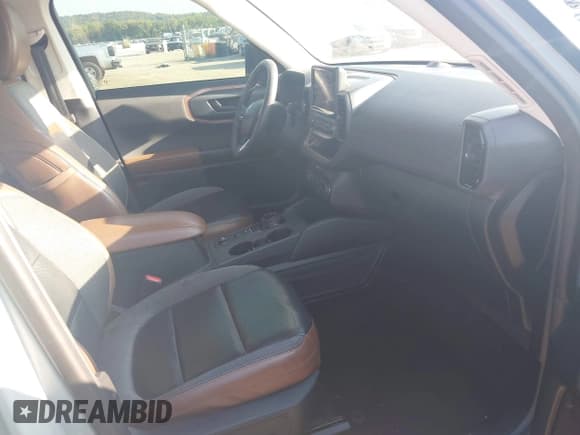 ✅ 2021 Ford Bronco Sport Outer Banks • VIN: 3FMCR9C62MRA02857 • Лот: 43215806. Опубликован ранее на IAAI с пробегом 83 163 миль. Бесплатный доступ к архиву аукционных продаж из США и подробный отчёт об истории автомобиля на DreamBid. Изображение 5.