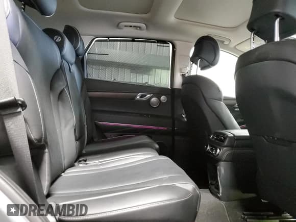 ✅ 2023 Genesis GV80 • VIN: KMUHBDSB0PU143596 • Lot: 64642505. Wystawiony na Copart z przebiegiem 18 569 mil. Bezpłatny archiwum sprzedaży aukcyjnych z USA i szczegółowy raport historii pojazdu na DreamBid. Zdjęcie 11.