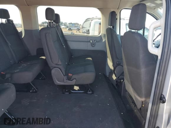 ✅ 2016 Ford Transit XLT • VIN: 1FMZK1YM1GKB28773 • Lot: 71480194. Wystawiony na Copart z przebiegiem Nie podano. Bezpłatny archiwum sprzedaży aukcyjnych z USA i szczegółowy raport historii pojazdu na DreamBid. Zdjęcie 11.