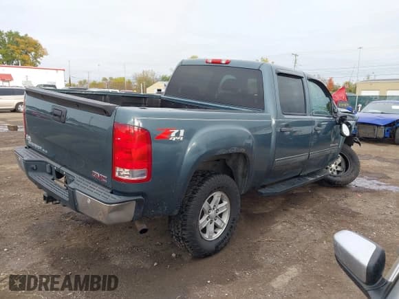 ✅ 2012 GMC Sierra 1500 SLE • VIN: 3GTP2VE72CG235883 • Лот: 43504389. Опубликован ранее на IAAI с пробегом 169 675 миль. Бесплатный доступ к архиву аукционных продаж из США и подробный отчёт об истории автомобиля на DreamBid. Изображение 4.