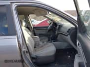 ✅ 2008 Hyundai Santa Fe GLS • VIN: 5NMSG13D88H220412 • Lot: 43729510. Listed on IAAI with 235,773 mi. Free auction sales archive from the USA and detailed vehicle history report at DreamBid. Image 5.