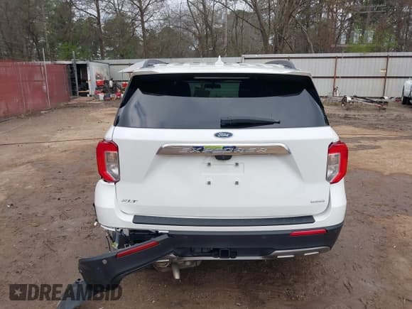 ✅ 2020 Ford Explorer XLT • VIN: 1FMSK7DH5LGB11209 • Lot: 41784324. Wystawiony na IAAI z przebiegiem 26 240 mil. Bezpłatny archiwum sprzedaży aukcyjnych z USA i szczegółowy raport historii pojazdu na DreamBid. Zdjęcie 16.
