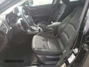 ✅ 2015 Mazda 3 i Touring • VIN: 3MZBM1V79FM234617 • Лот: 72072765. Опубликован ранее на Copart с пробегом 121 125 миль. Бесплатный доступ к архиву аукционных продаж из США и подробный отчёт об истории автомобиля на DreamBid. Изображение 7.