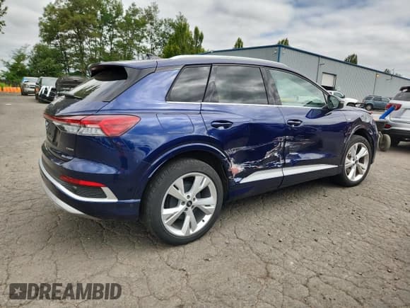 ✅ 2023 Audi Q4 e-tron Premium Plus • VIN: WA1L2BFZ0PP020835 • Lot: 67170895. Listed on Copart with 9,002 mi. Free auction sales archive from the USA and detailed vehicle history report at DreamBid. Image 3.