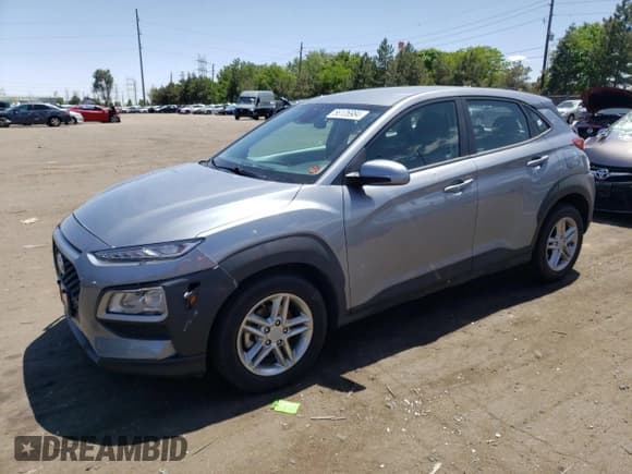 ✅ 2021 Hyundai Kona SE • VIN: KM8K12AA8MU664033 • Лот: 56126984. Опубликован ранее на Copart с пробегом 68 400 миль. Бесплатный доступ к архиву аукционных продаж из США и подробный отчёт об истории автомобиля на DreamBid. Изображение 1.