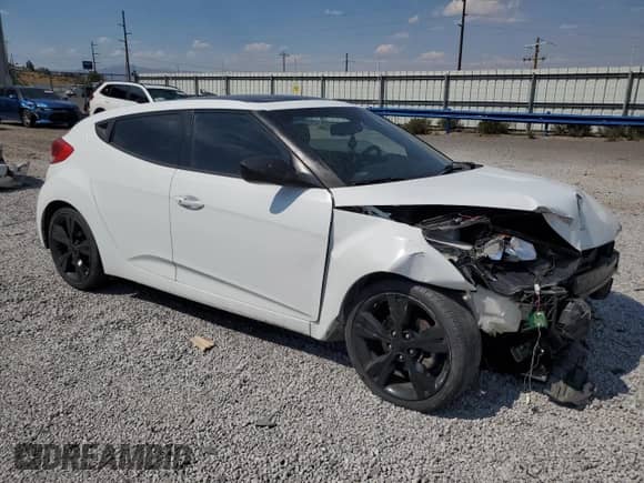 2016 Hyundai Veloster с VIN KMHTC6AD6GU288923, выставлен на аукционе Copart как лот 66437694 с пробегом 75 040 миль миль и Списание • Salvage title. История ставок и продаж доступна на DreamBid. Изображение 4.