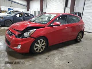 ✅ 2013 Hyundai Accent SE • VIN: KMHCU5AE0DU104488 • Лот: 74482644. Опубликован ранее на Copart с пробегом 75 444 миль. Бесплатный доступ к архиву аукционных продаж из США и подробный отчёт об истории автомобиля на DreamBid. Изображение 1.