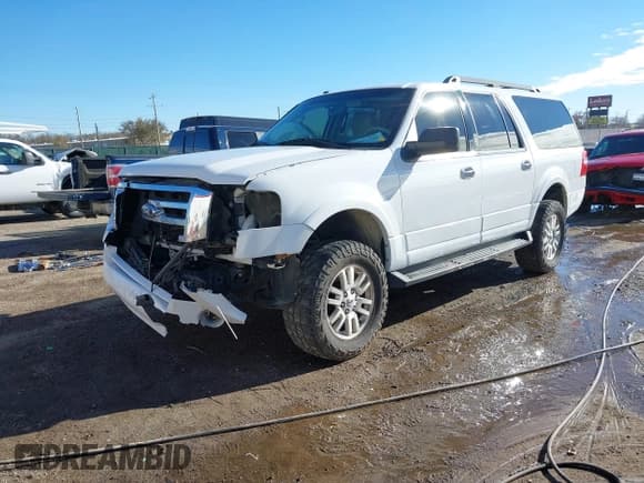 ✅ 2013 Ford Expedition Max XLT • VIN: 1FMJK1J58DEF12950 • Лот: 40992286. Опубликован ранее на IAAI с пробегом 185 786 миль. Бесплатный доступ к архиву аукционных продаж из США и подробный отчёт об истории автомобиля на DreamBid. Изображение 17.