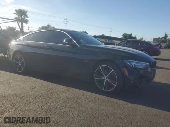 ✅ 2019 BMW 4 Series 430i • VIN: WBA4J1C58KBM18029 • Lot: 86280275. Listed on Copart with 83,326 mi. Free auction sales archive from the USA and detailed vehicle history report at DreamBid. Image 4.