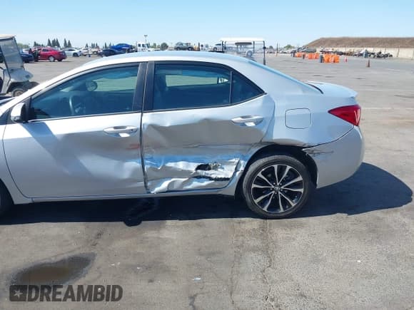 ✅ 2018 Toyota Corolla L • VIN: 2T1BURHE4JC060727 • Lot: 42860302. Listed on IAAI with 77,169 mi. Free auction sales archive from the USA and detailed vehicle history report at DreamBid. Image 6.