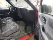 ✅ 1999 Chevrolet S-10 LS • VIN: 1GCCS1449XK163562 • Лот: 40983215. Опубликован ранее на IAAI с пробегом 57 489 миль. Бесплатный доступ к архиву аукционных продаж из США и подробный отчёт об истории автомобиля на DreamBid. Изображение 5.