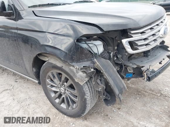 ✅ 2021 Ford Expedition Max Limited • VIN: 1FMJK1KT8MEA39760 • Lot: 41699513. Listed on IAAI with 125,894 mi. Free auction sales archive from the USA and detailed vehicle history report at DreamBid. Image 18.