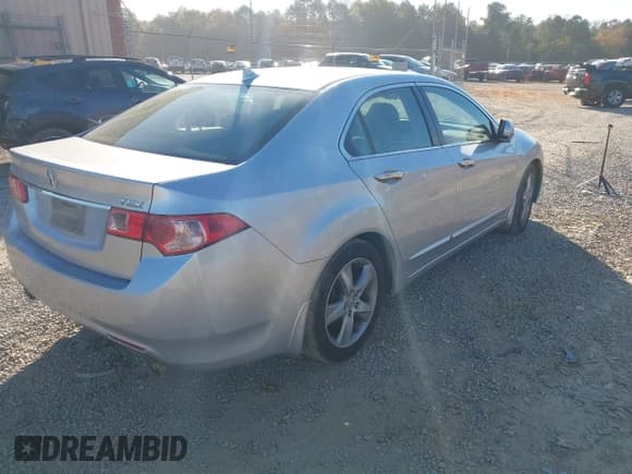 ✅ 2014 Acura TSX • VIN: JH4CU2F47EC000248 • Lot: 43684475. Listed on IAAI with 190,967 mi. Free auction sales archive from the USA and detailed vehicle history report at DreamBid. Image 4.