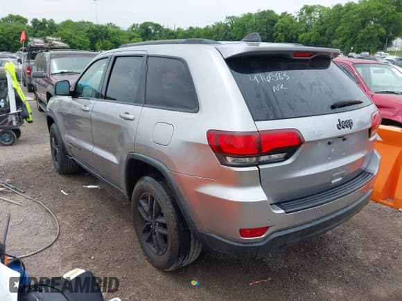✅ 2016 Jeep Grand Cherokee Laredo • VIN: 1C4RJEAG8GC476583 • Lot: 42300852. Listed on IAAI with Not provided. Free auction sales archive from the USA and detailed vehicle history report at DreamBid. Image 3.