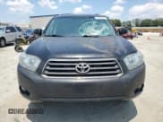 ✅ 2010 Toyota Highlander Sport • VIN: 5TDXK3EH1AS005246 • Lot: 63692455. Wystawiony na Copart z przebiegiem 184 010 mil. Bezpłatny archiwum sprzedaży aukcyjnych z USA i szczegółowy raport historii pojazdu na DreamBid. Zdjęcie 5.