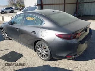 ✅ 2020 Mazda 3 Preferred • VIN: 3MZBPBDM4LM118306 • Лот: 43571513. Опубликован ранее на IAAI с пробегом 62 189 миль. Бесплатный доступ к архиву аукционных продаж из США и подробный отчёт об истории автомобиля на DreamBid. Изображение 3.