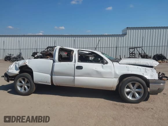 ✅ 2005 Chevrolet Silverado 1500 LS • VIN: 1GCEC19Z35Z286854 • Лот: 43374287. Опубликован ранее на IAAI с пробегом Не указан. Бесплатный доступ к архиву аукционных продаж из США и подробный отчёт об истории автомобиля на DreamBid. Изображение 14.