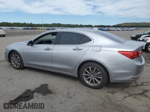 ✅ 2020 Acura TLX • VIN: 19UUB1F35LA015810 • Lot: 72000385. Listed on Copart with 69,918 mi. Free auction sales archive from the USA and detailed vehicle history report at DreamBid. Image 2.