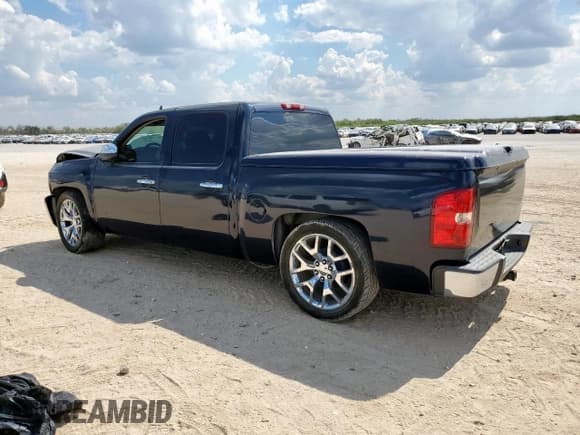 ✅ 2007 Chevrolet Silverado 1500 1LT • VIN: 2GCEC13C371557735 • Lot: 86083615. Listed on Copart with Not provided. Free auction sales archive from the USA and detailed vehicle history report at DreamBid. Image 2.
