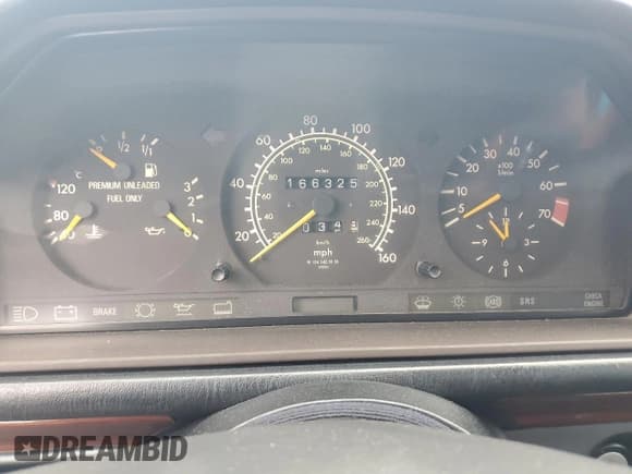 ✅ 1994 Mercedes-Benz E 320 • VIN: WDBEA32E4RC124781 • Lot: 85058675. Listed on Copart with 166,325 mi. Free auction sales archive from the USA and detailed vehicle history report at DreamBid. Image 9.