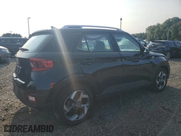 ✅ 2022 Hyundai Venue SEL • VIN: KMHRC8A33NU155790 • Lot: 71429414. Listed on Copart with 55,744 mi. Free auction sales archive from the USA and detailed vehicle history report at DreamBid. Image 3.