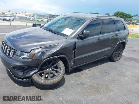 ✅ 2020 Jeep Grand Cherokee Altitude • VIN: 1C4RJEAG2LC428846 • Lot: 43051607. Listed on IAAI with 66,769 mi. Free auction sales archive from the USA and detailed vehicle history report at DreamBid. Image 17.