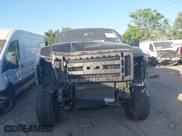 ✅ 2008 Ford F-250 XL • VIN: 1FTSW21R28EC02207 • Lot: 42023780. Wystawiony na IAAI z przebiegiem 135 143 mil. Bezpłatny archiwum sprzedaży aukcyjnych z USA i szczegółowy raport historii pojazdu na DreamBid. Zdjęcie 12.