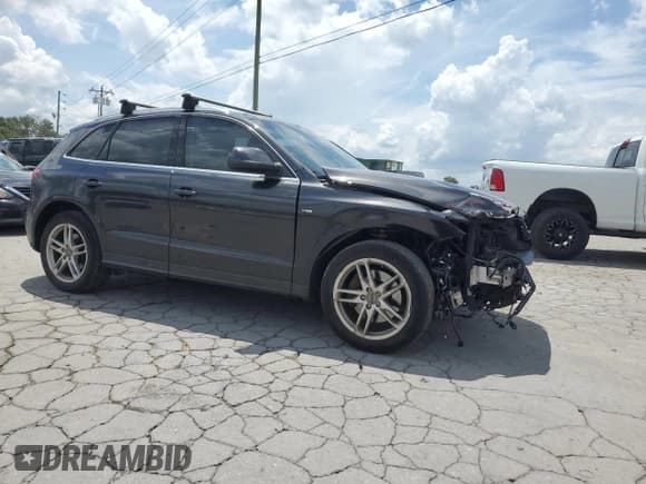 ✅ 2014 Audi Q5 Prestige • VIN: WA1WGAFP2EA011206 • Лот: 64194525. Опубликован ранее на Copart с пробегом 141 198 миль. Бесплатный доступ к архиву аукционных продаж из США и подробный отчёт об истории автомобиля на DreamBid. Изображение 4.