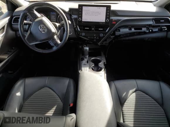 2022 Toyota Camry SE with VIN 4T1S11AK0NU681638, listed as a Copart auction lot 85186735 with 61,375 mi miles and Salvage title. Bid and sale history available at DreamBid. Image 8.