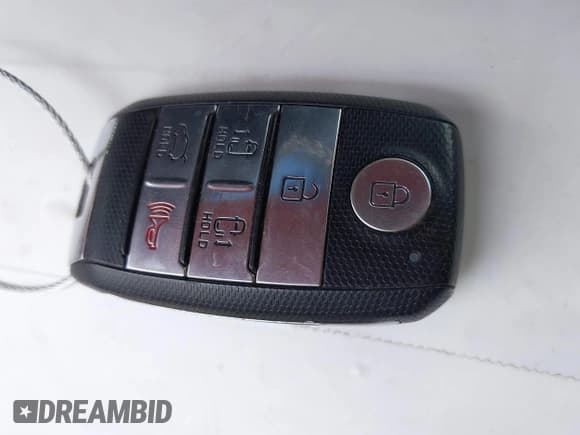 ✅ 2016 Kia Sedona SX • VIN: KNDMC5C19G6171489 • Lot: 42744610. Wystawiony na IAAI z przebiegiem 38 930 mil. Bezpłatny archiwum sprzedaży aukcyjnych z USA i szczegółowy raport historii pojazdu na DreamBid. Zdjęcie 11.