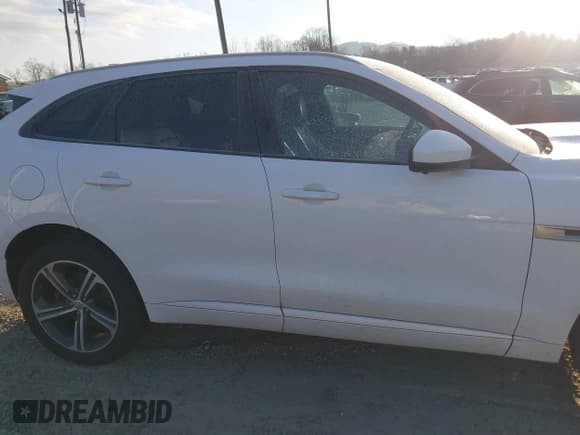 ✅ 2019 Jaguar F-Pace S • VIN: SADCM2FV2KA398507 • Lot: 41409436. Wystawiony na IAAI z przebiegiem 93 687 mil. Bezpłatny archiwum sprzedaży aukcyjnych z USA i szczegółowy raport historii pojazdu na DreamBid. Zdjęcie 13.