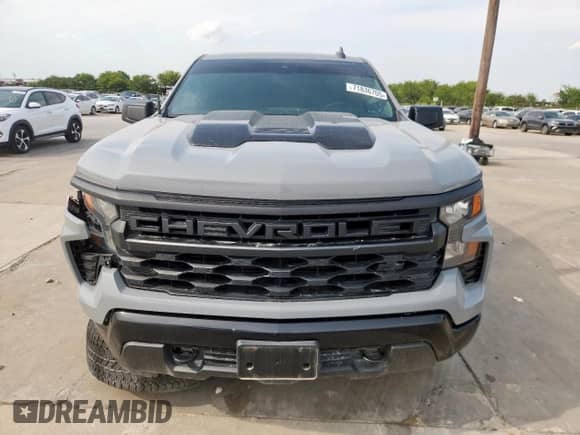 2024 Chevrolet Silverado 1500 Custom Trail Boss z VIN 3GCPDCEK7RG217665, wystawiony jako Copart lot #71836705 z przebiegiem 19 585 mil mil oraz Czysty tytuł • Clean title. Historia ofert i sprzedaży dostępna na DreamBid. Obrazek 5.