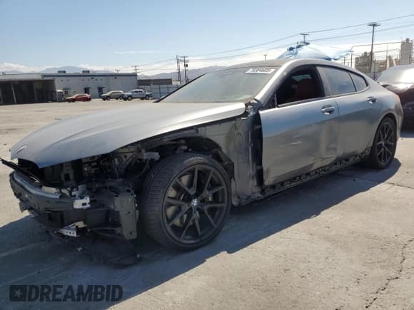 ✅ 2022 BMW 8 Series 840i • VIN: WBAGV2C05NCJ40779 • Lot: 70384605. Wystawiony na Copart z przebiegiem 84 190 mil. Bezpłatny archiwum sprzedaży aukcyjnych z USA i szczegółowy raport historii pojazdu na DreamBid. Zdjęcie 1.