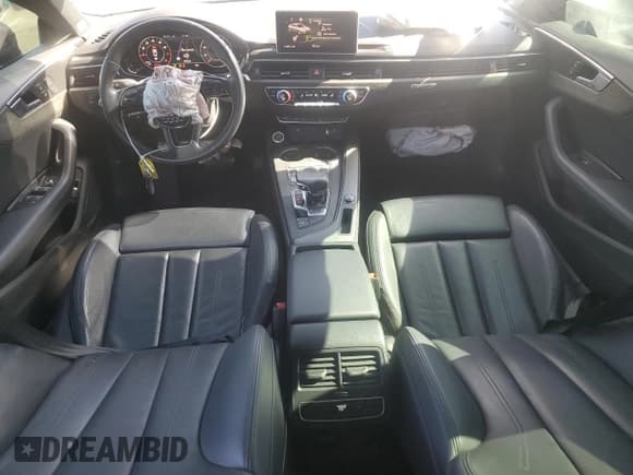 ✅ 2019 Audi A5 Sportback Premium Plus • VIN: WAUENCF5XKA040320 • Lot: 82202745. Wystawiony na Copart z przebiegiem 41 850 mil. Bezpłatny archiwum sprzedaży aukcyjnych z USA i szczegółowy raport historii pojazdu na DreamBid. Zdjęcie 8.