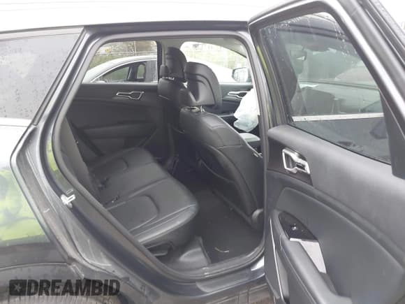 ✅ 2023 Kia Sportage EX • VIN: KNDPVCAF2P7110876 • Лот: 43256180. Опубликован ранее на IAAI с пробегом 55 276 миль. Бесплатный доступ к архиву аукционных продаж из США и подробный отчёт об истории автомобиля на DreamBid. Изображение 8.