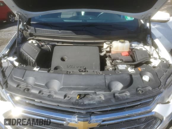 ✅ 2018 Chevrolet Traverse LT Cloth • VIN: 1GNERGKW8JJ213075 • Lot: 49351465. Listed on Copart with 65,526 mi. Free auction sales archive from the USA and detailed vehicle history report at DreamBid. Image 13.